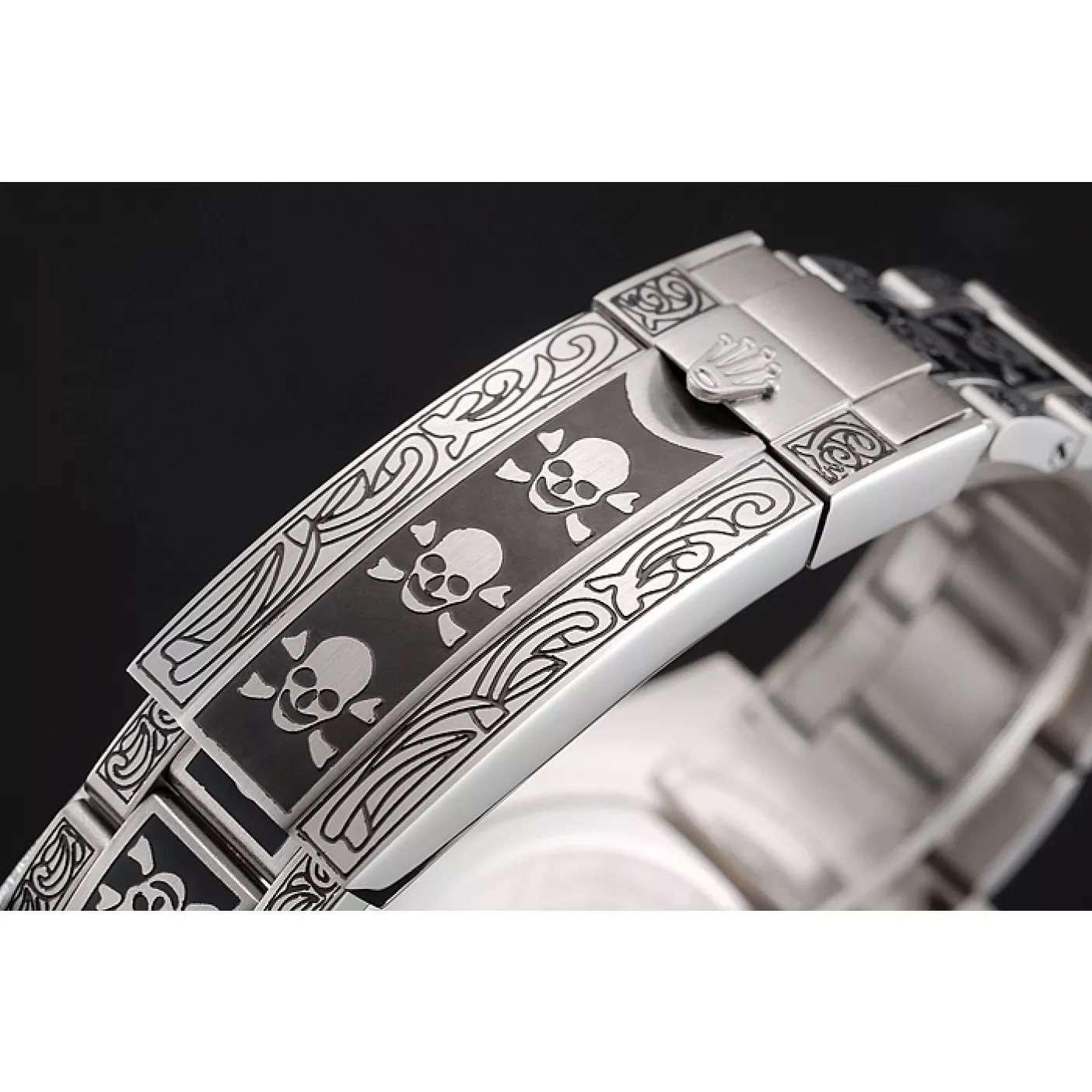 Aaa replica watch Swiss Rolex Submariner Skull Limited Edition Black Dial Vintage Case And Bracelet 1454090 0204